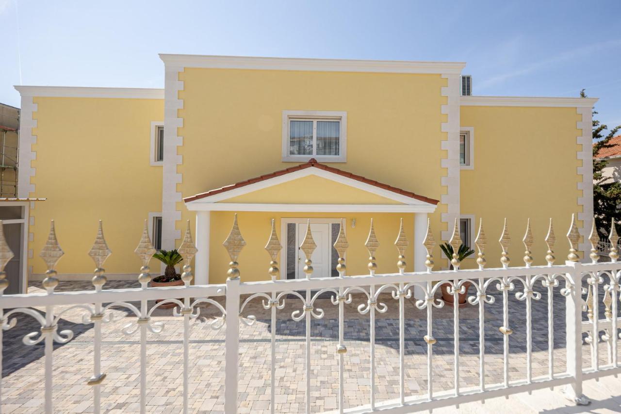 Bella Vista Am